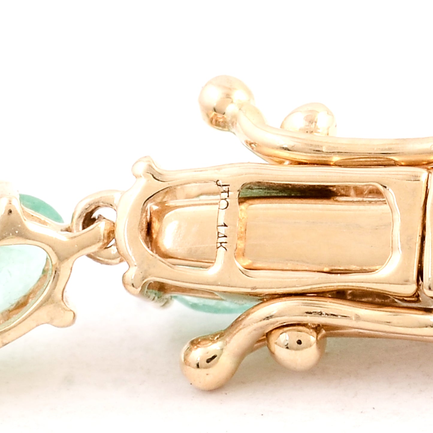 5.35 Ct Oval Emerald 14K Gold Bracelet