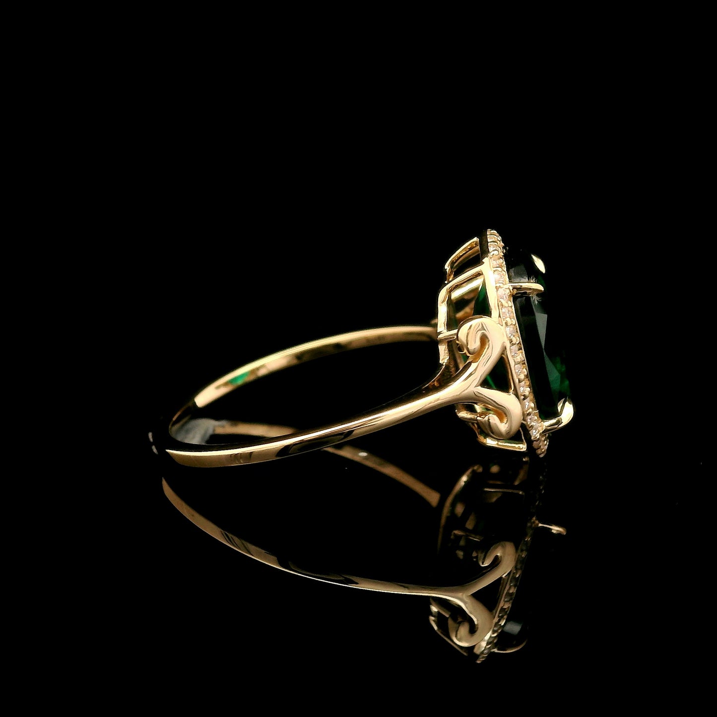 3.21 Ct Oval Mixed Cut Lab Grown Emerald 14K Gold Ring