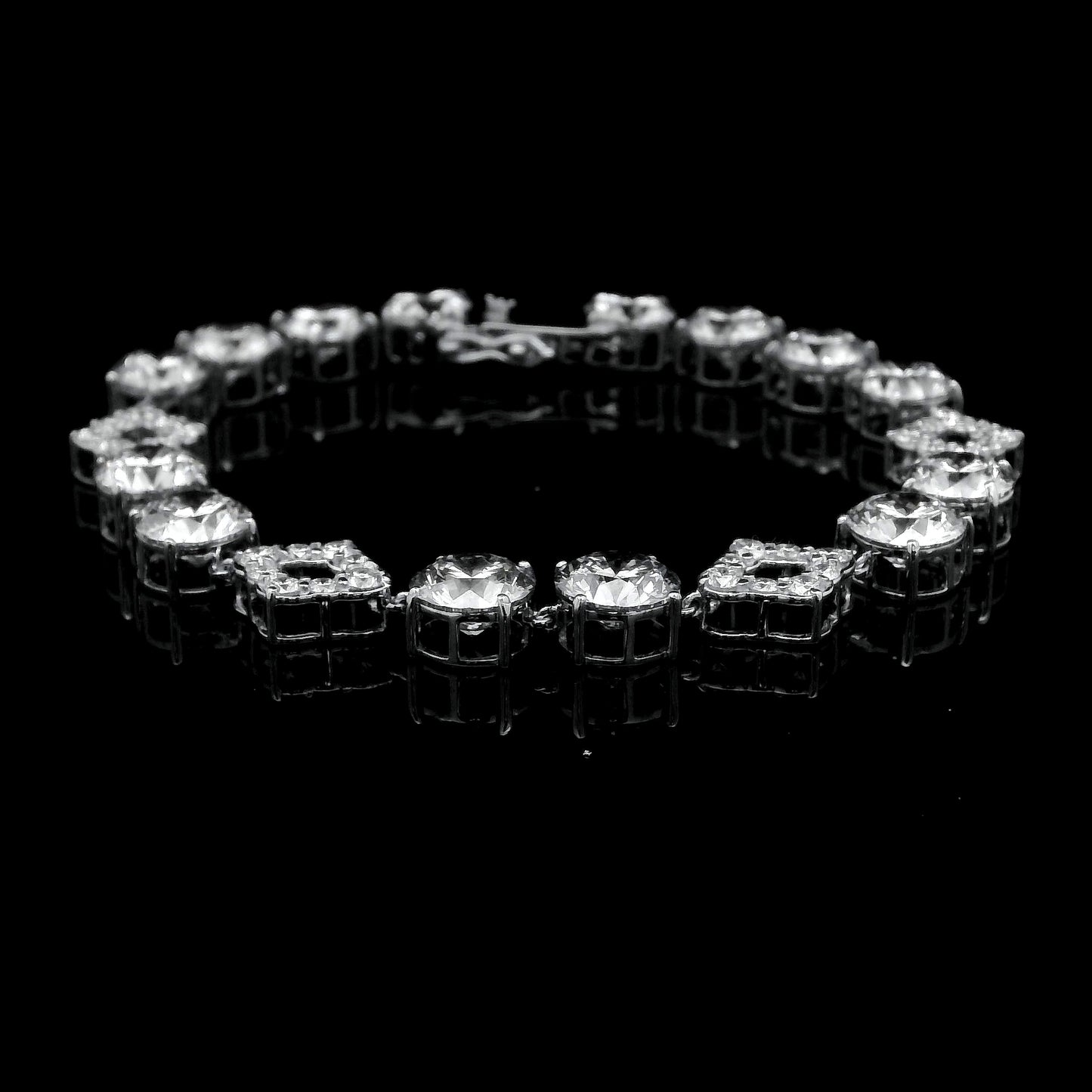 23.50 Ct Round Lab Grown Diamond 14K Gold Bracelet