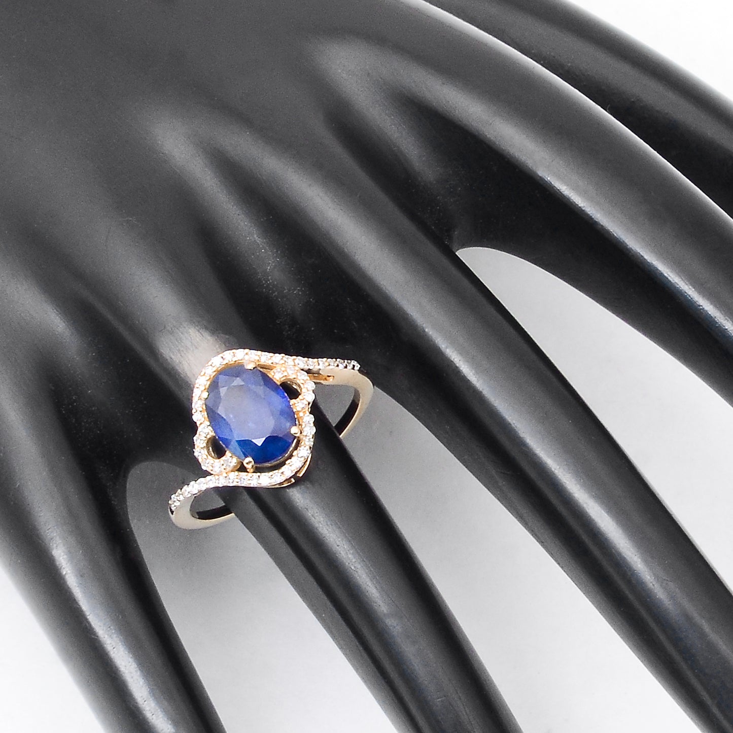 2.28 Ct Oval Mixed Cut Natural Sapphire 14K Gold Ring