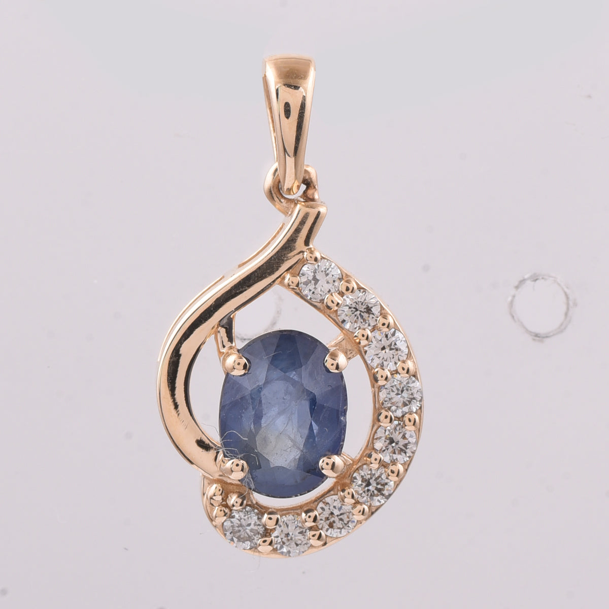 1.20 Ct Oval Natural Sapphire 14K Gold Pendant