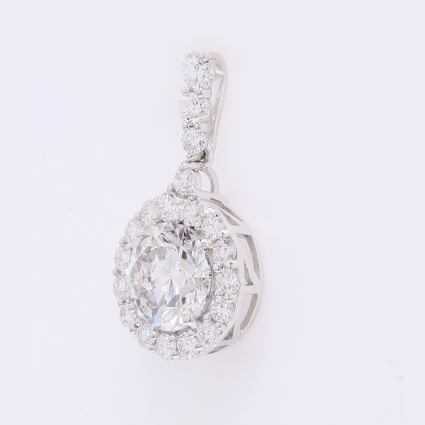 2.22 Carats Lab Grown Diamond 14K Gold Pendant