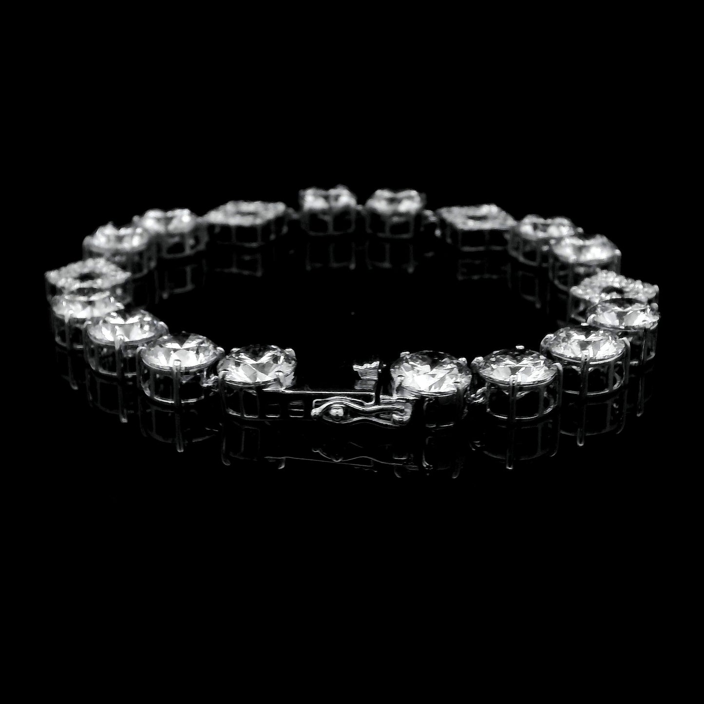 23.50 Ct Round Lab Grown Diamond 14K Gold Bracelet