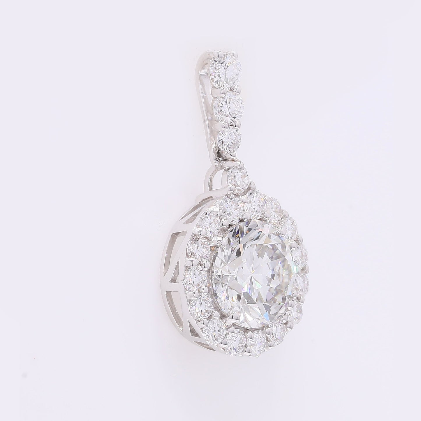 2.22 Carats Lab Grown Diamond 14K Gold Pendant