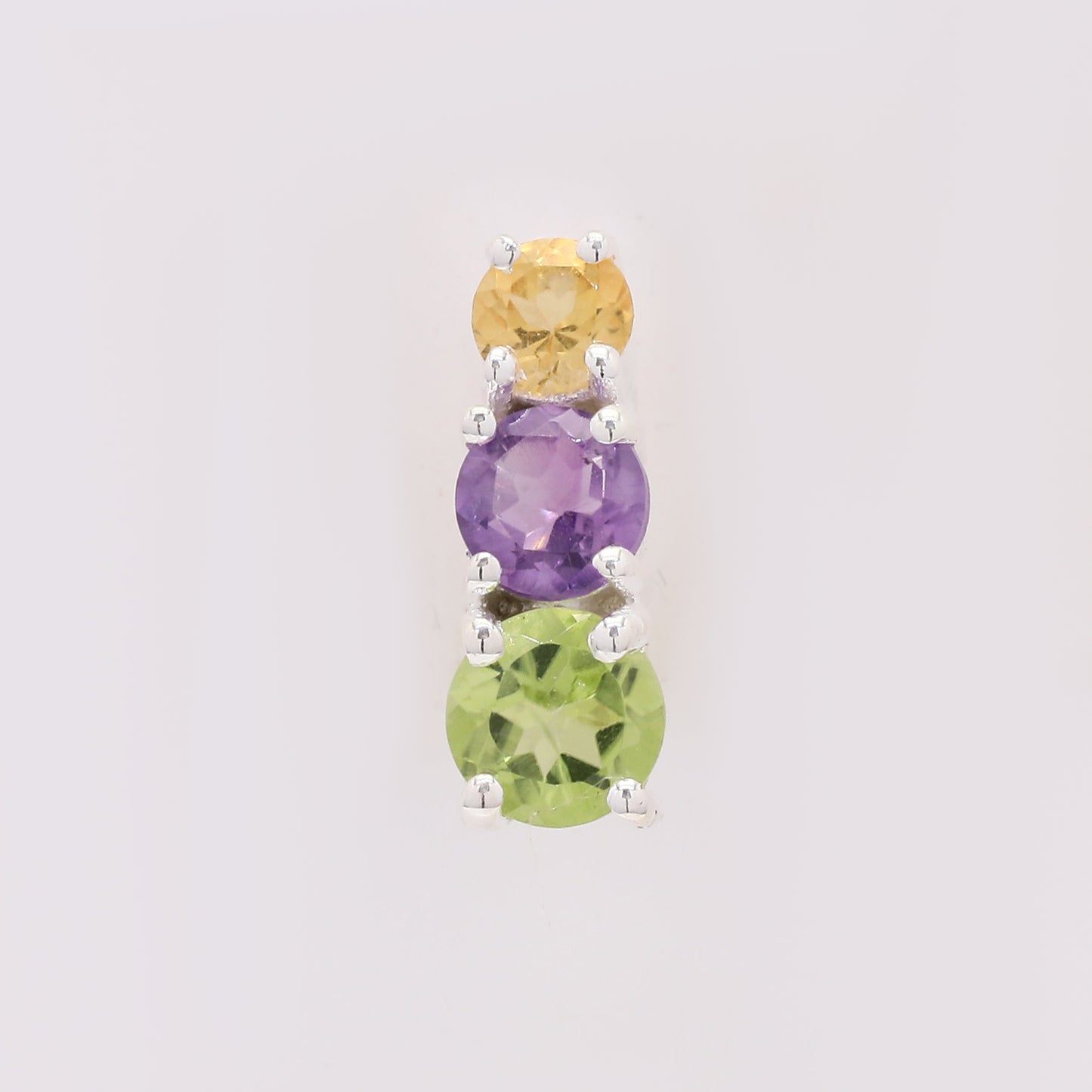 0.51 Ct Round Peridot 925 Silver Pendant
