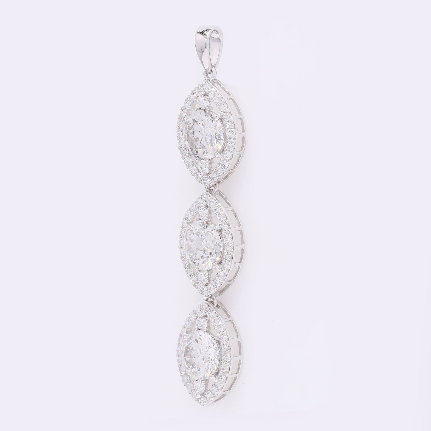 5.75 Carats Lab Grown Diamond 14K Gold Pendant