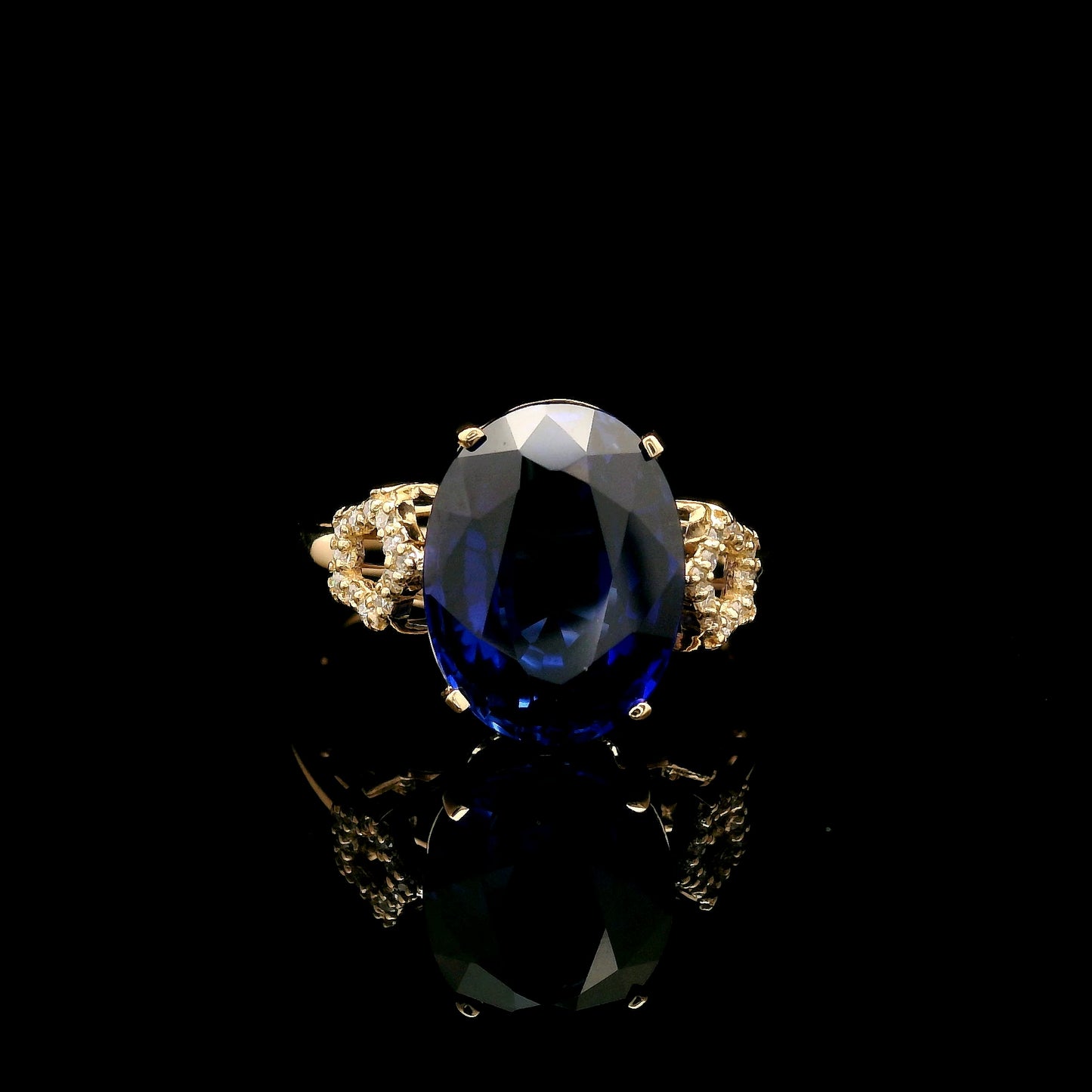 6.10 Ct Oval Mixed Cut Lab Grown Sapphire 14K Gold Ring