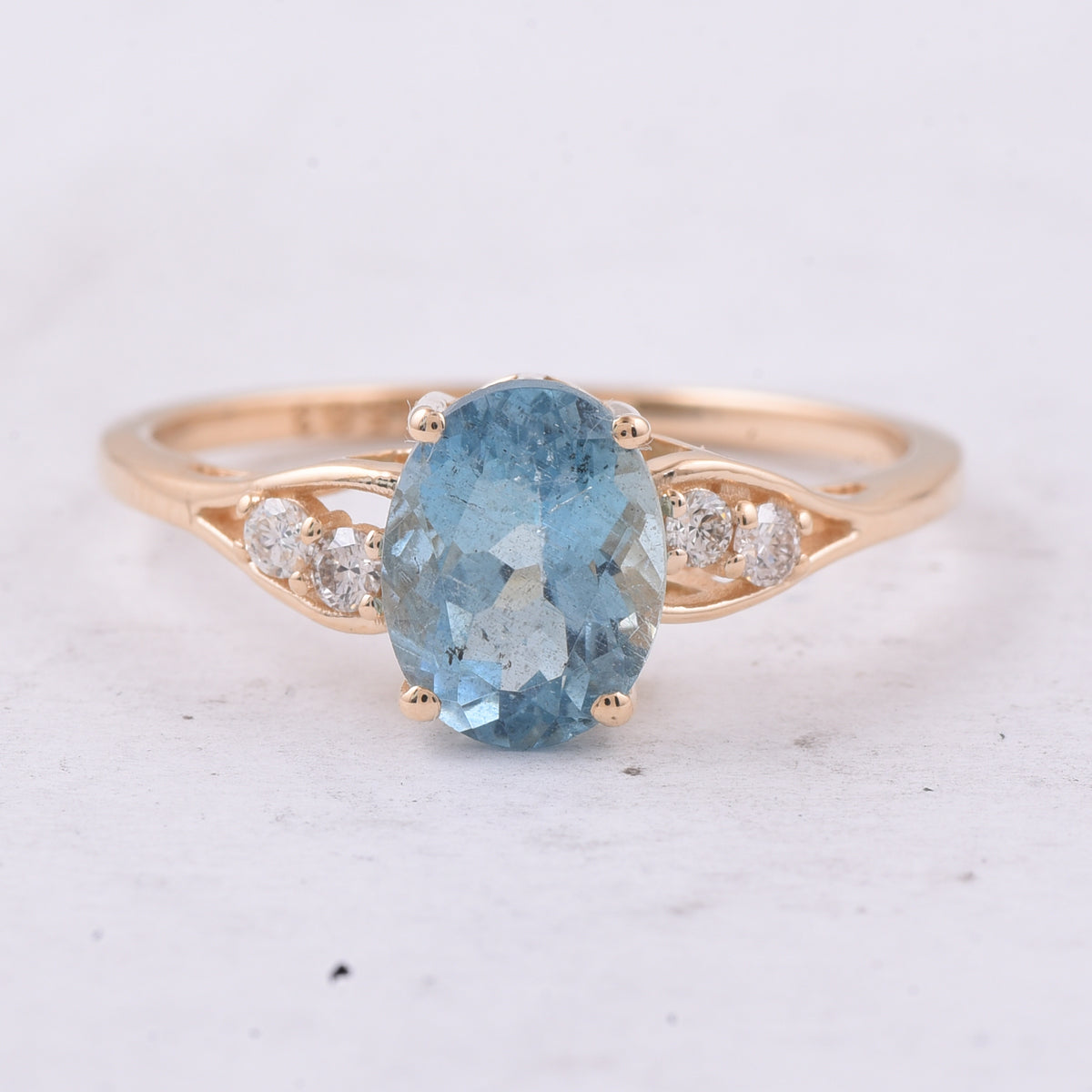 1.49 Ct Oval Natural Aquamarine 14K Gold Ring