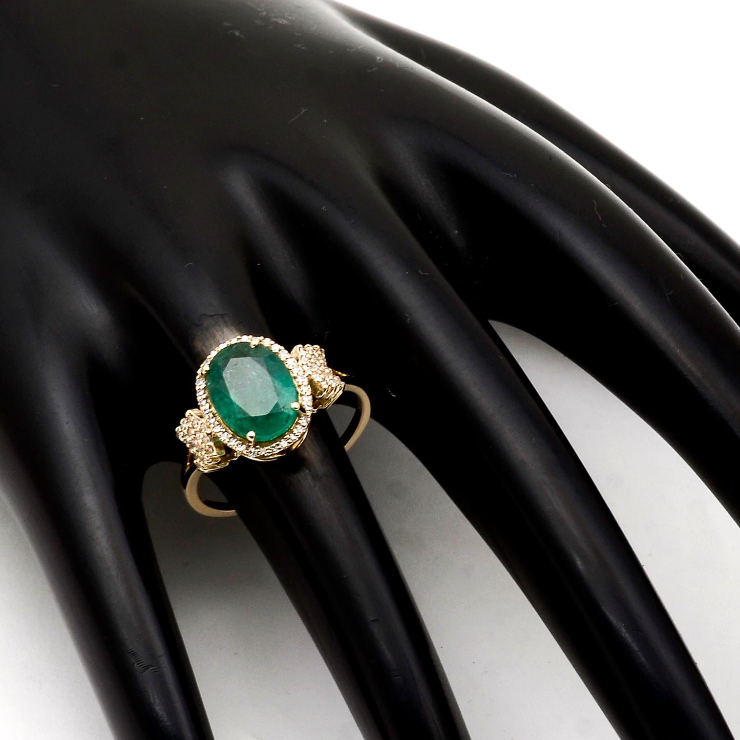 2.53 Ct Oval Natural Emerald 14K Gold Ring