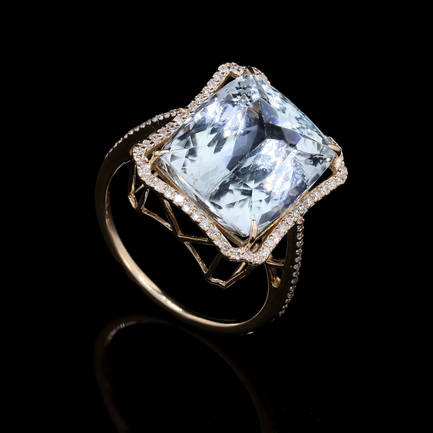 8.67 Ct Rectangular Cushion Mixed Cut Natural Beryl Aquamarine 14K Gold Ring