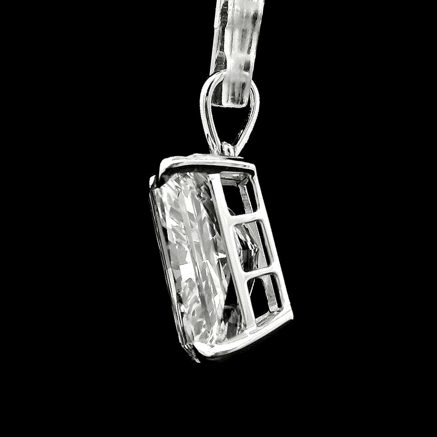6.86 Carats Lab Grown Diamond 14K Gold Pendant