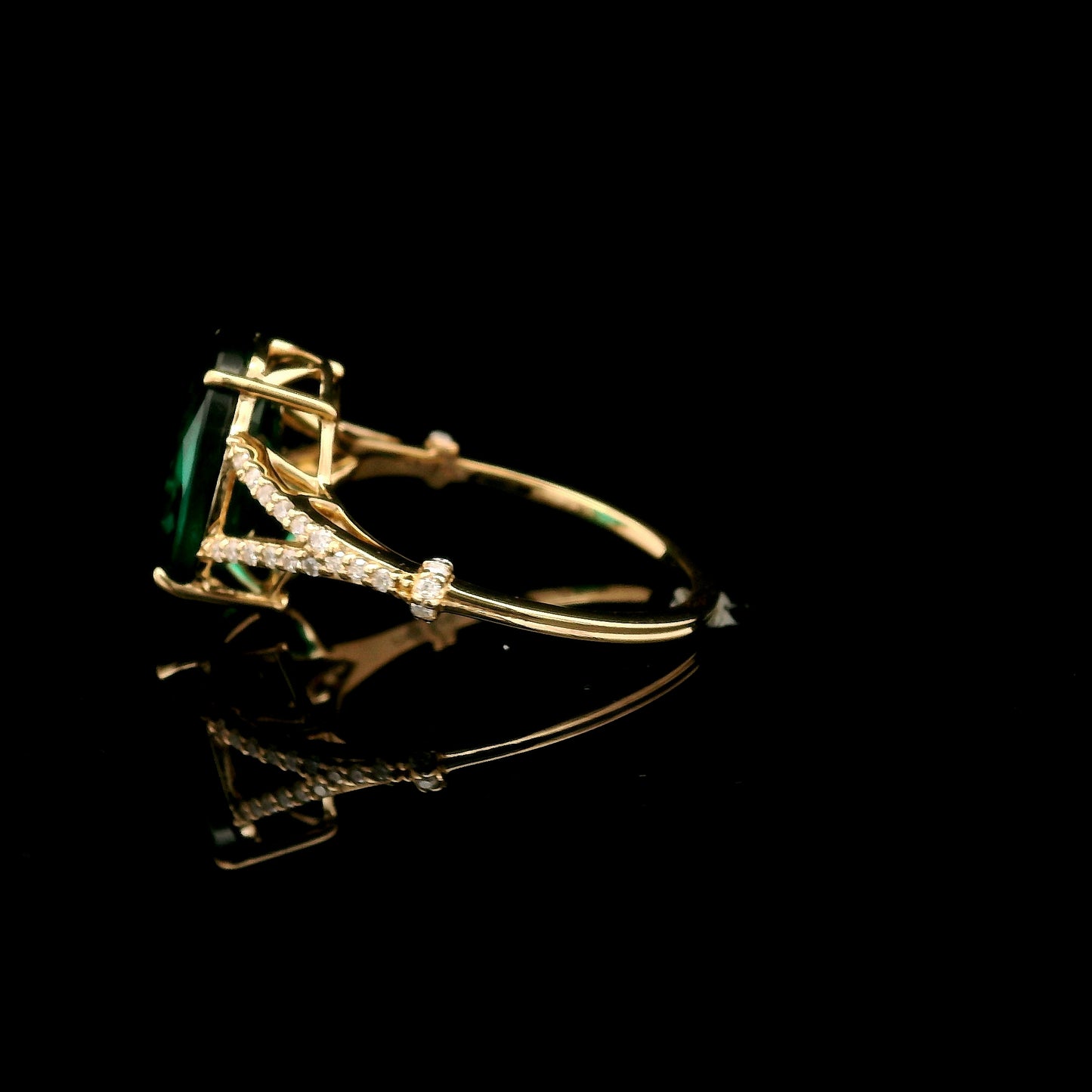 3.83 Ct Oval Mixed Cut Lab Grown Emerald 14K Gold Ring