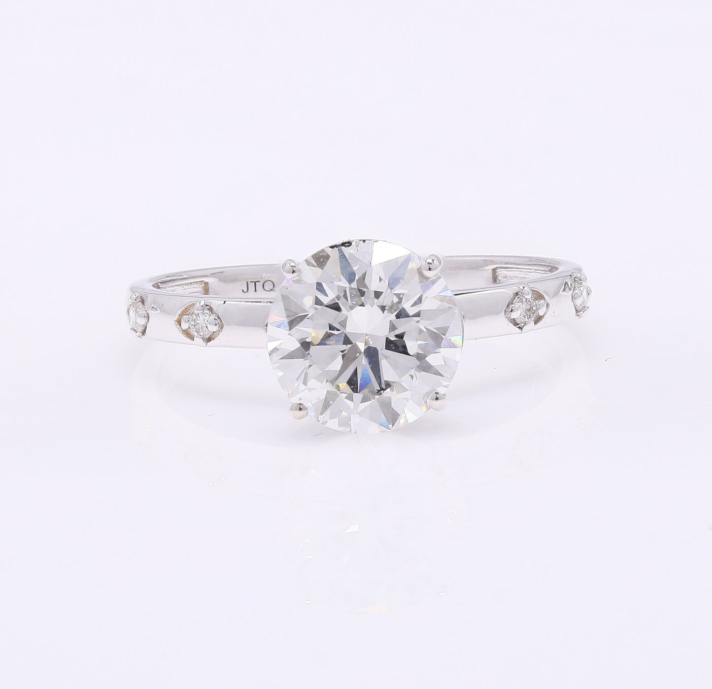 2.24 Carats Lab Grown Diamond 14K Gold Ring