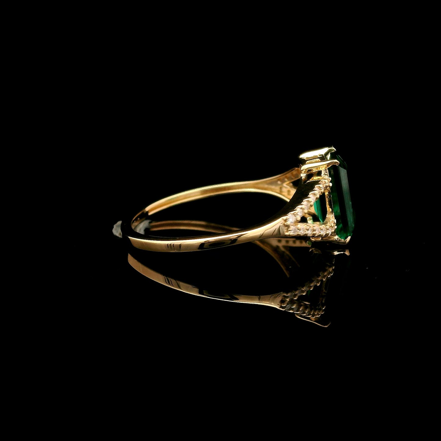 1.37 Ct Emerald Cut Lab Grown Emerald 14K Gold Ring