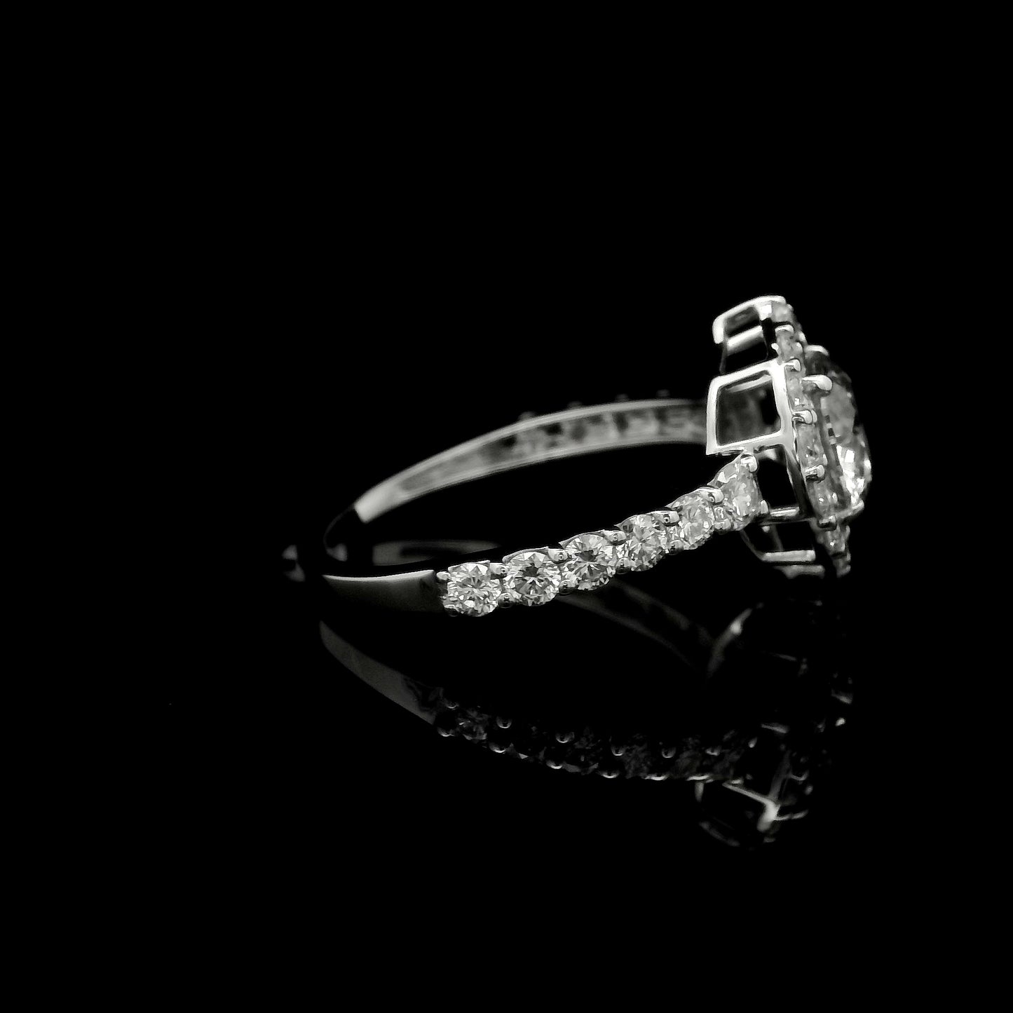 2.02 Carats Lab Grown Diamond 14K Gold Ring