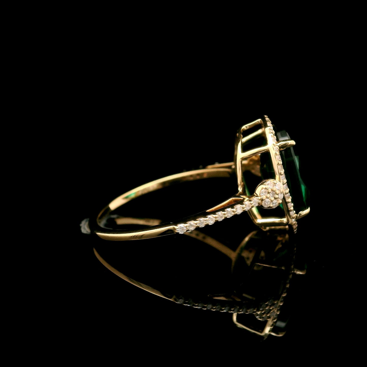 3.53 Ct Oval Mixed Cut Lab Grown Emerald 14K Gold Ring