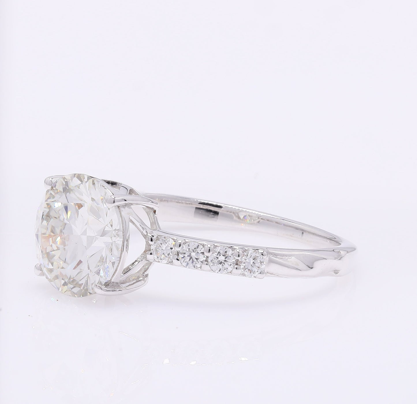 2.29 Carats Lab Grown Diamond 14K Gold Ring