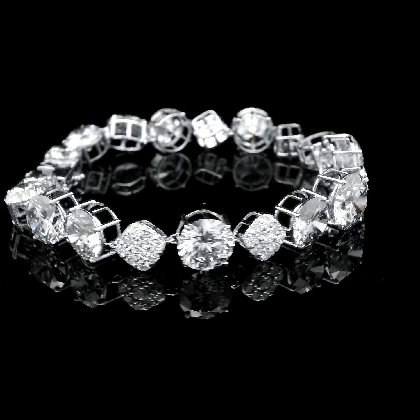 29.34 Ct Round Lab Grown Diamond 14K Gold Bracelet