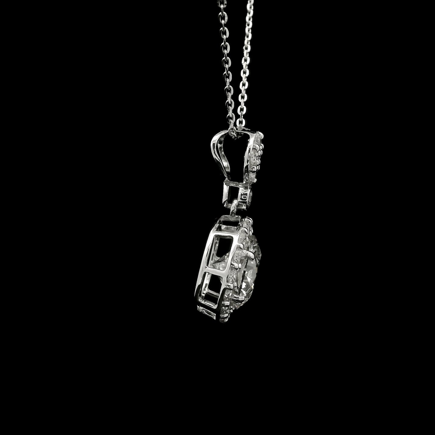 2.49 Carats Lab Grown Diamond 14K Gold Pendant