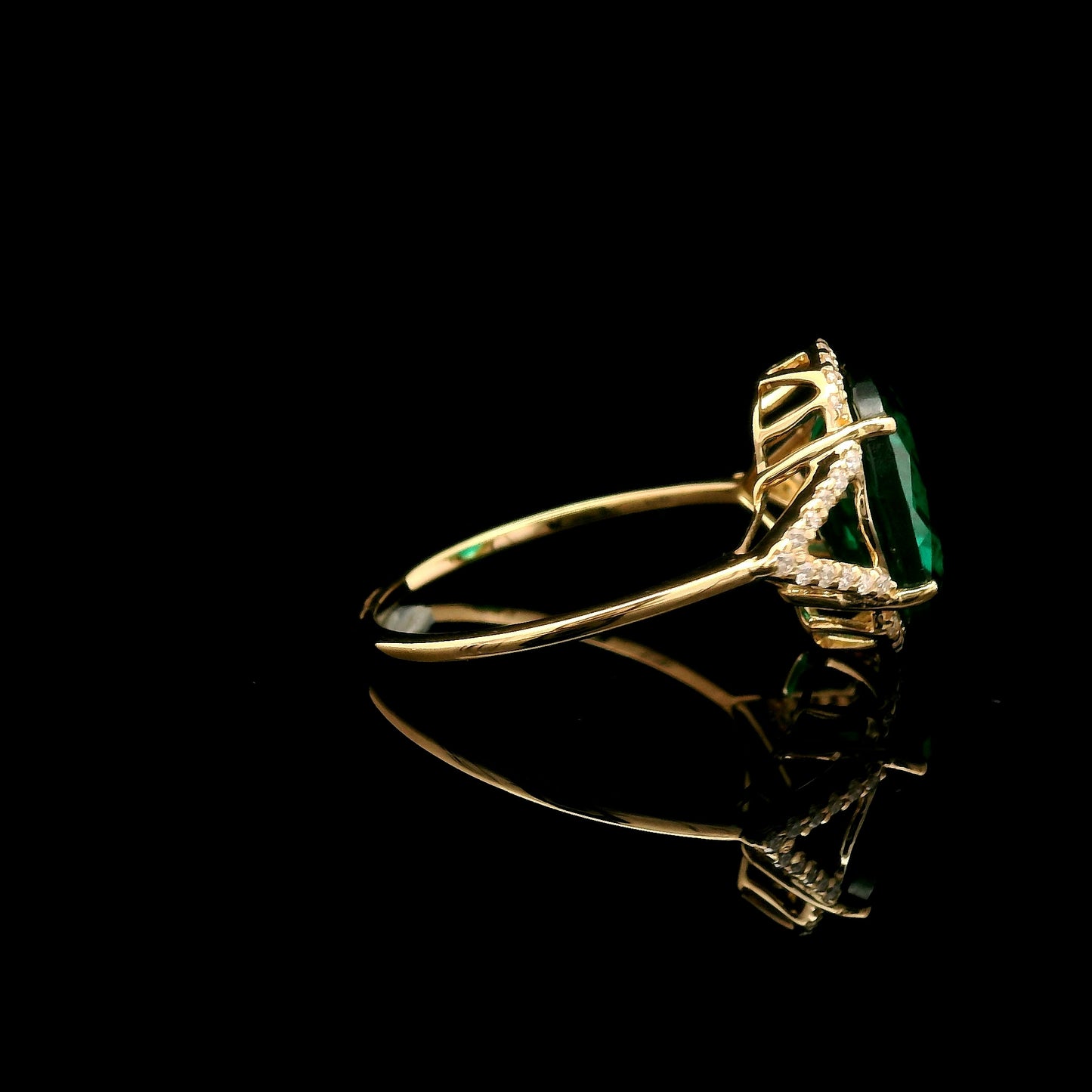 3.31 Ct Oval Mixed Cut Lab Grown Emerald 14K Gold Ring