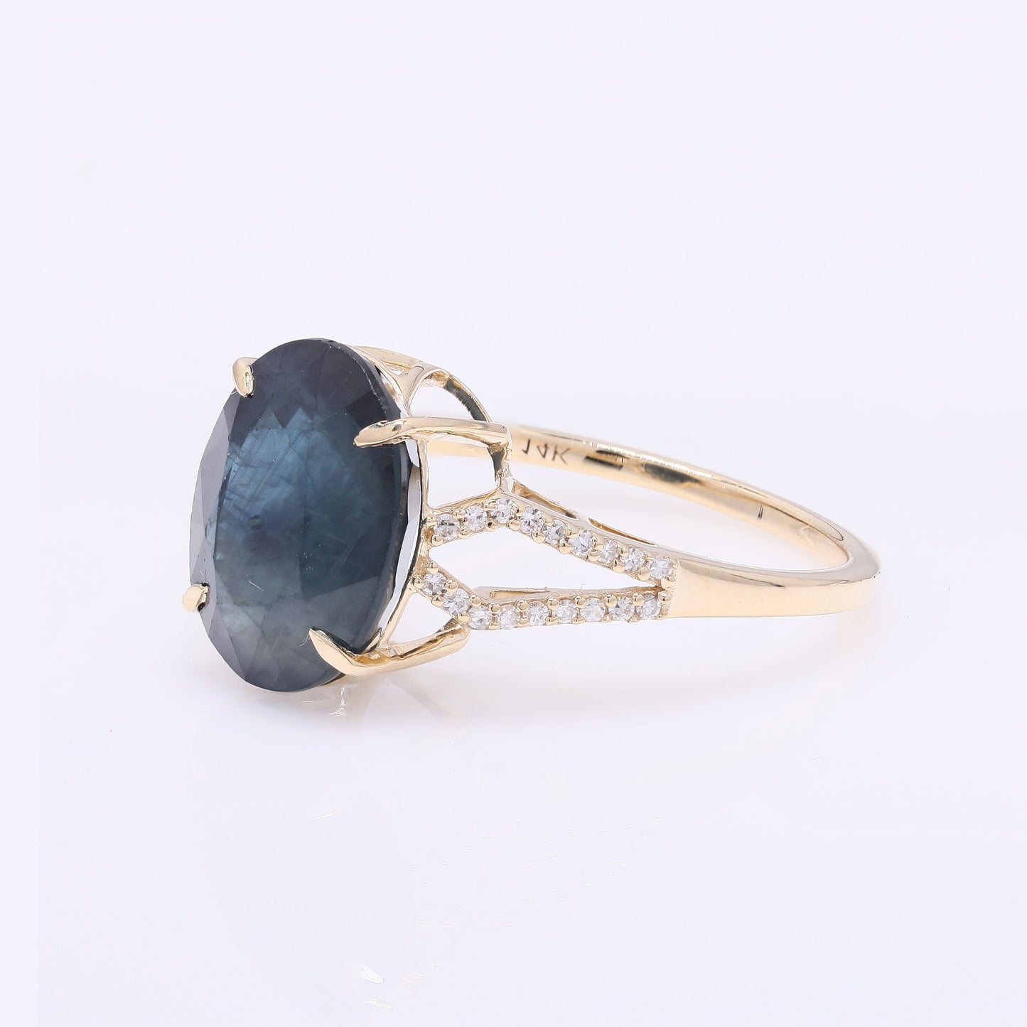 6.20 Ct Oval Mixed Cut Natural Corundum Sapphire 14K Gold Ring