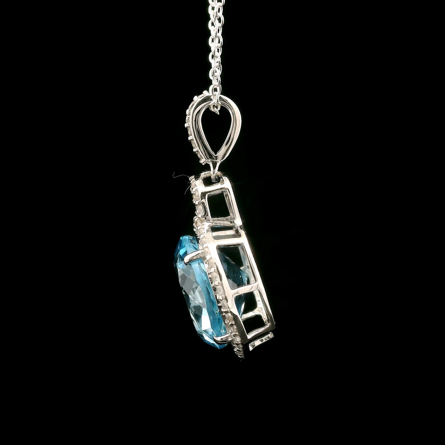 7.98 Ct Round Blue Topaz, White Zircon 925 Sterling Silver Pendant