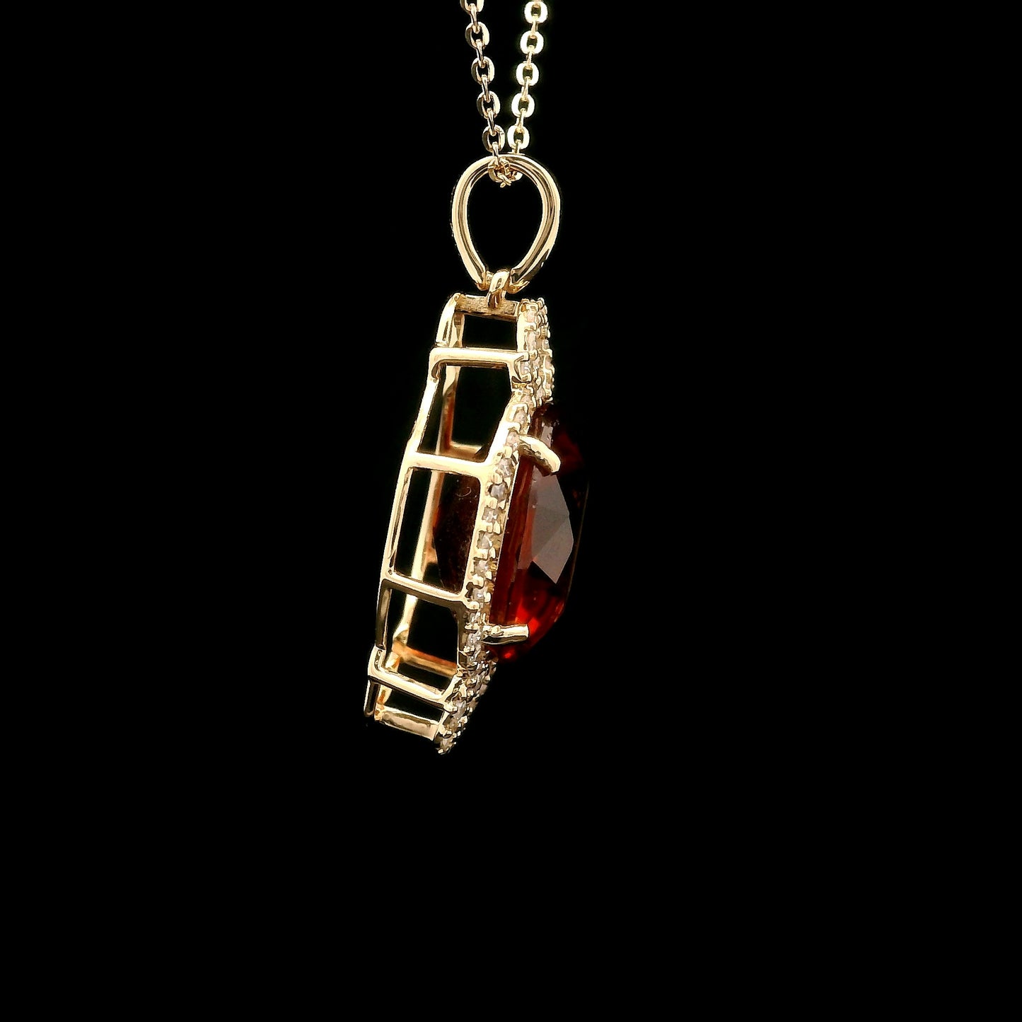 5.74 Ct Oval Hessonite 14K Gold Pendant