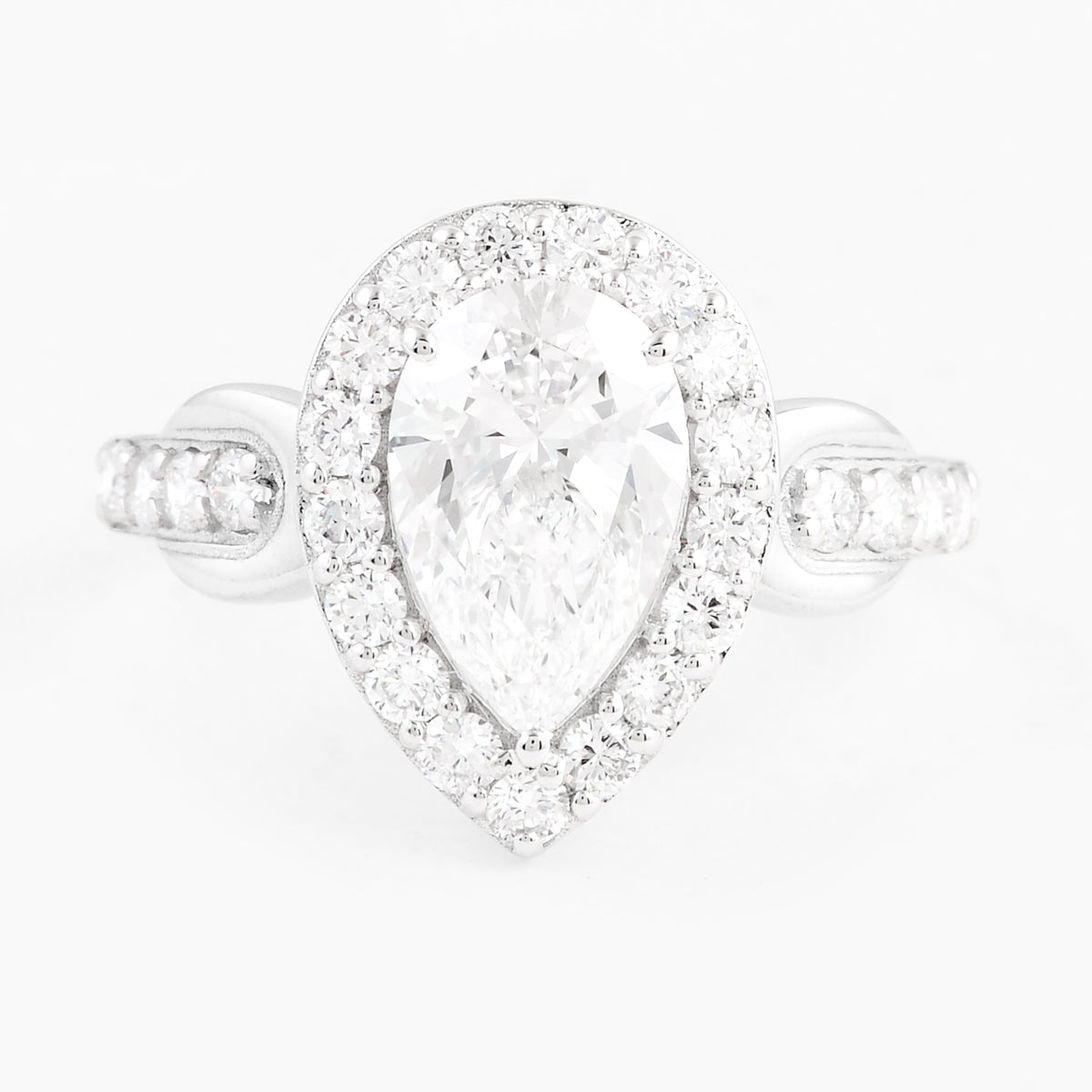 2.24 Carats Lab Grown Diamond 14K Gold Ring