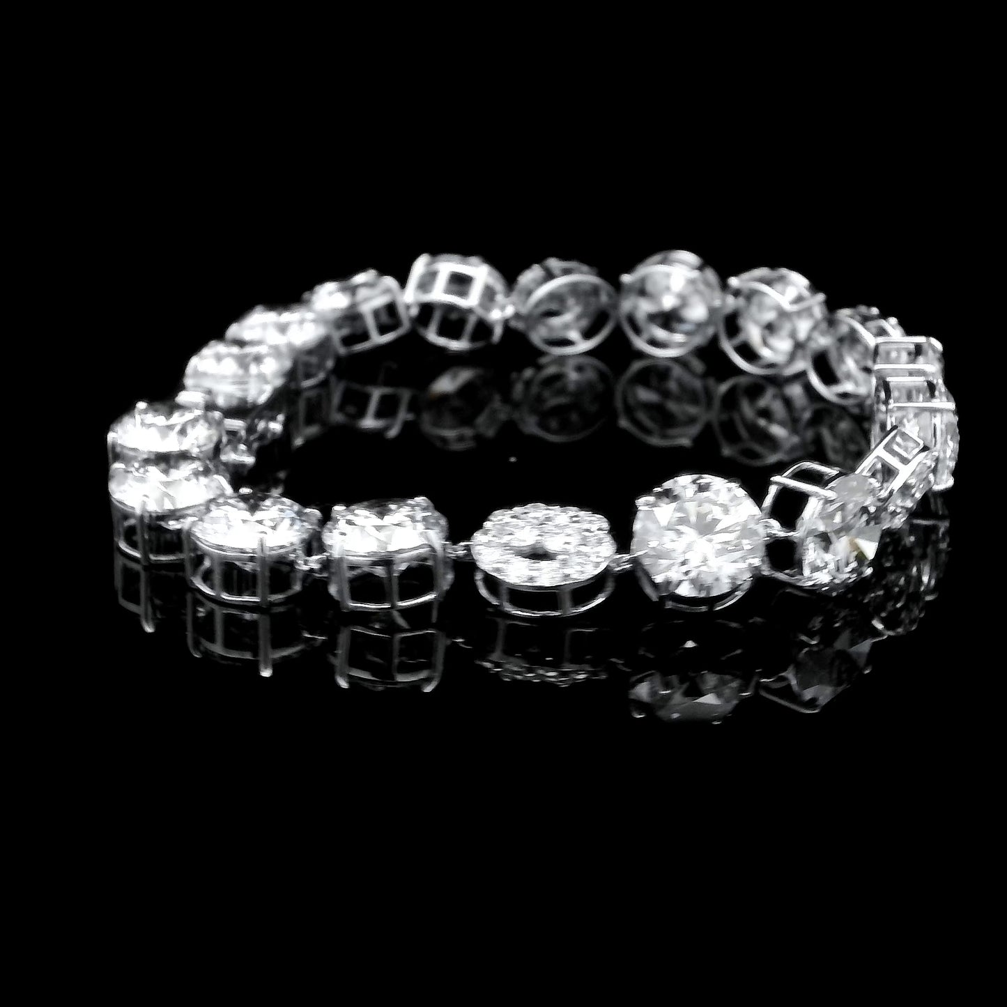 30.64 Ct Round Lab Grown Diamond 14K Gold Bracelet
