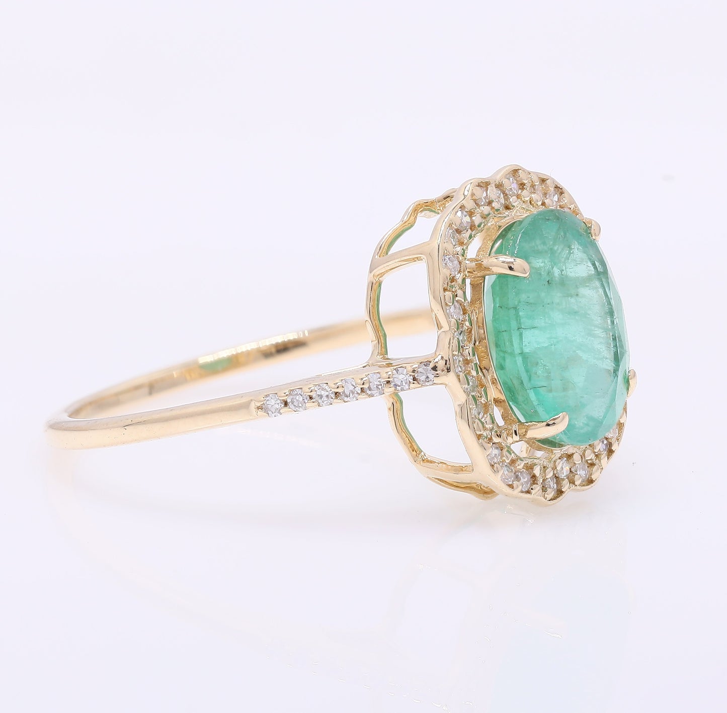 2.20 Ct Oval Mixed Cut Natural Emerald 14K Gold Ring