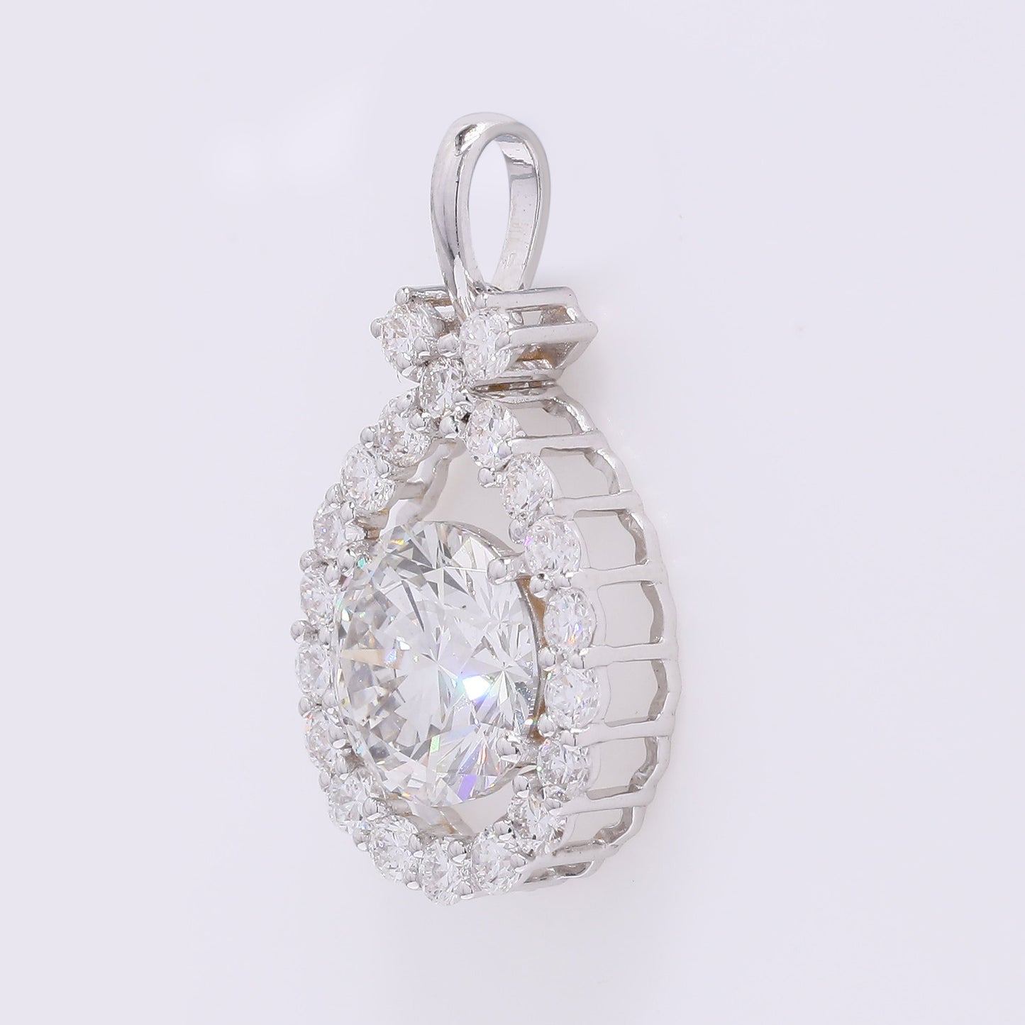 2.15 Carats Lab Grown Diamond 14K Gold Pendant