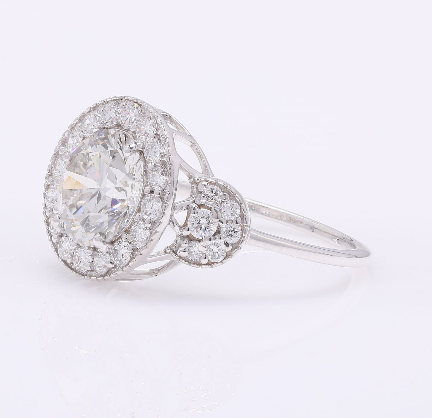 2.55 Carats Lab Grown Diamond 14K Gold Ring
