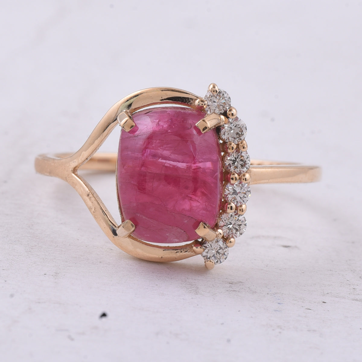 3.88 Ct Cushion Cabochon Cut Natural Spinel 14K Gold Ring