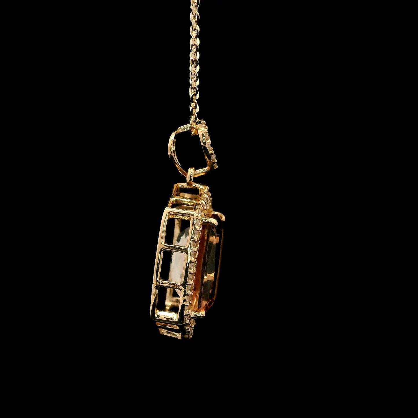 2.40 Ct Cushion Oregon Sunstone 14K Gold Pendant