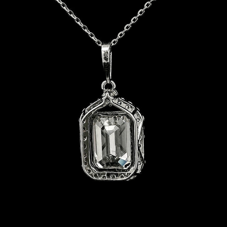 3.28 Carats Lab Grown Diamond 14K Gold Pendant