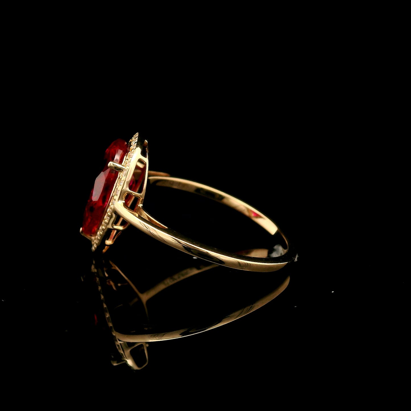 2.94 Ct Pear Mixed Cut Lab Grown Ruby 14K Gold Ring