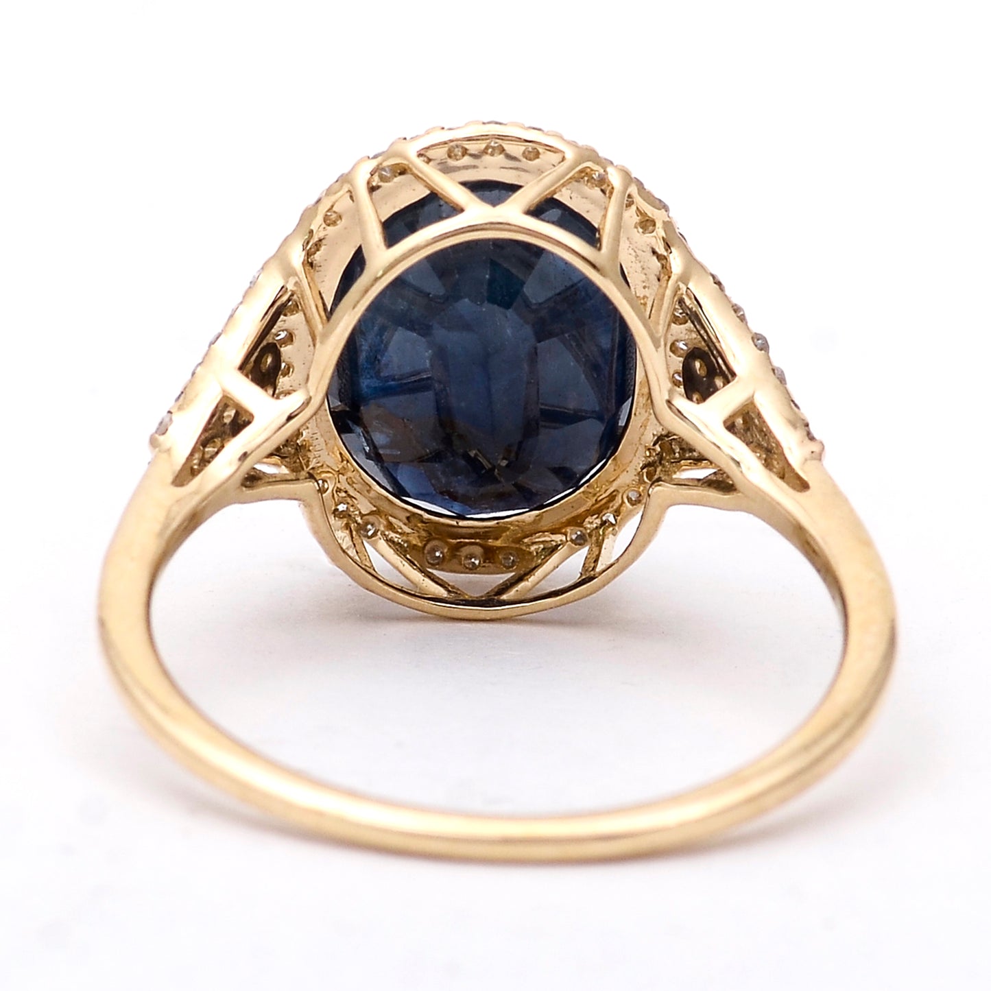 5.30 Ct Oval Natural Sapphire 14K Gold Ring