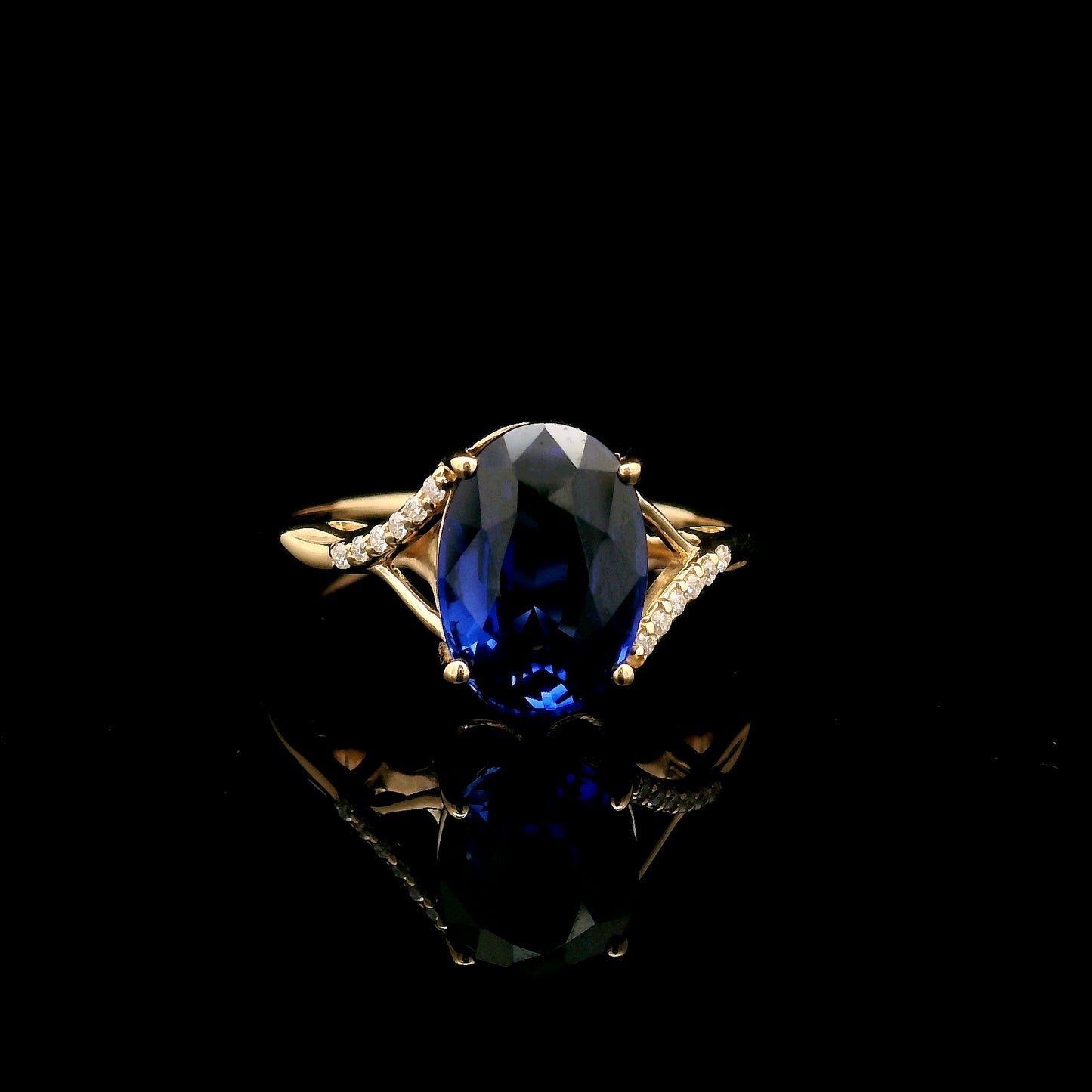 3.52 Ct Oval Mixed Cut Lab Grown Sapphire 14K Gold Ring