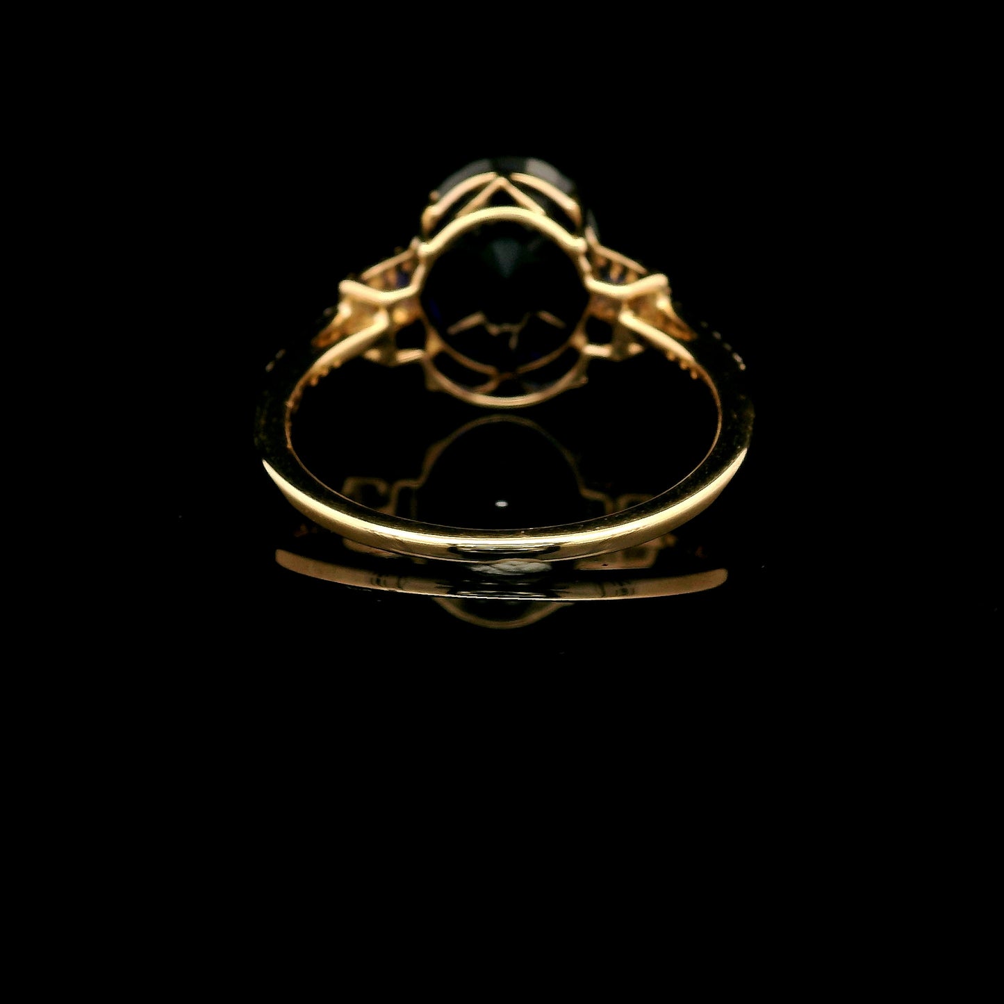 4.86 Ct Oval Mixed Cut Lab Grown Sapphire 14K Gold Ring