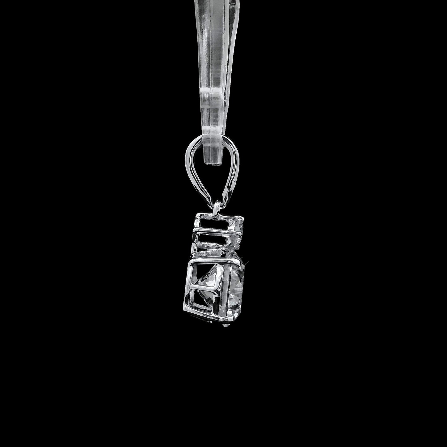 1.58 Ct Round Lab Grown Diamond 14K Gold Pendant