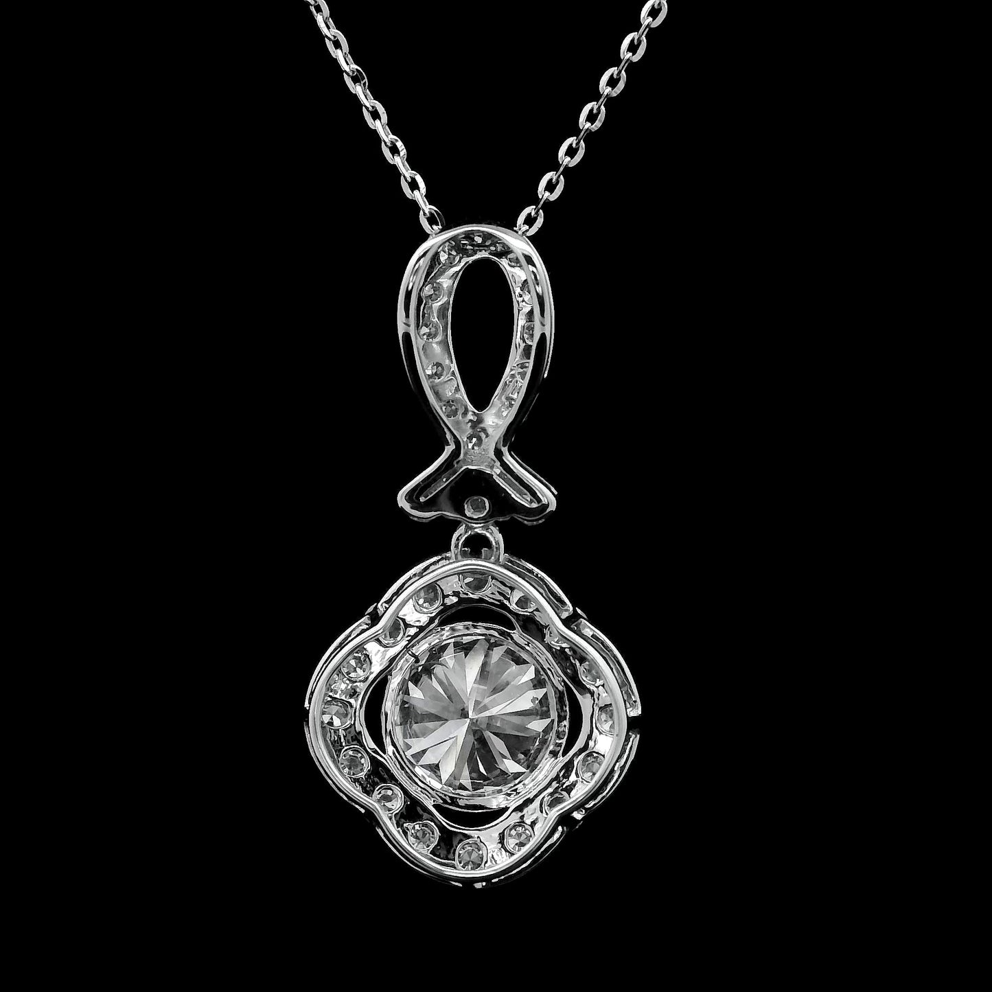 2.29 Carats Lab Grown Diamond 14K Gold Pendant