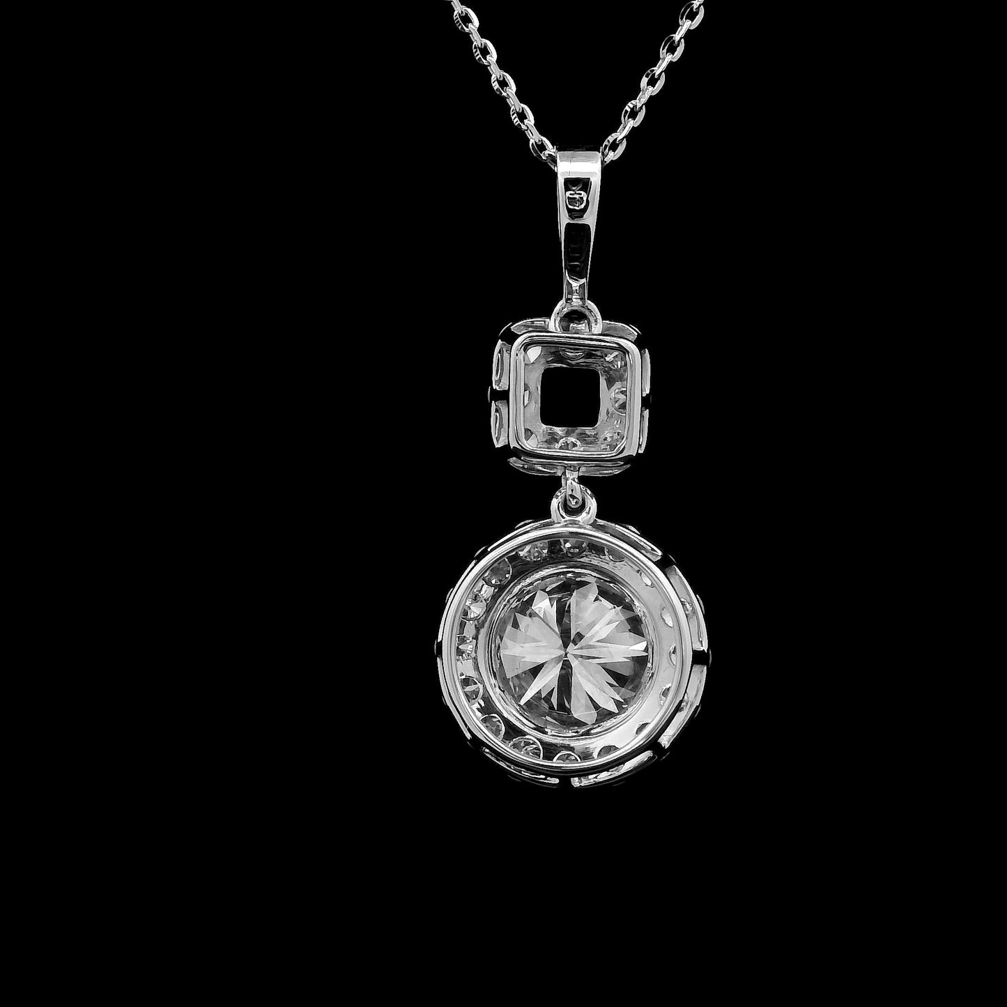 2.27 Carats Lab Grown Diamond 14K Gold Pendant