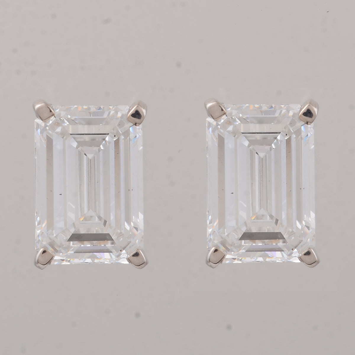 4.00 Carats Lab Grown Diamond 14K Gold Earrings