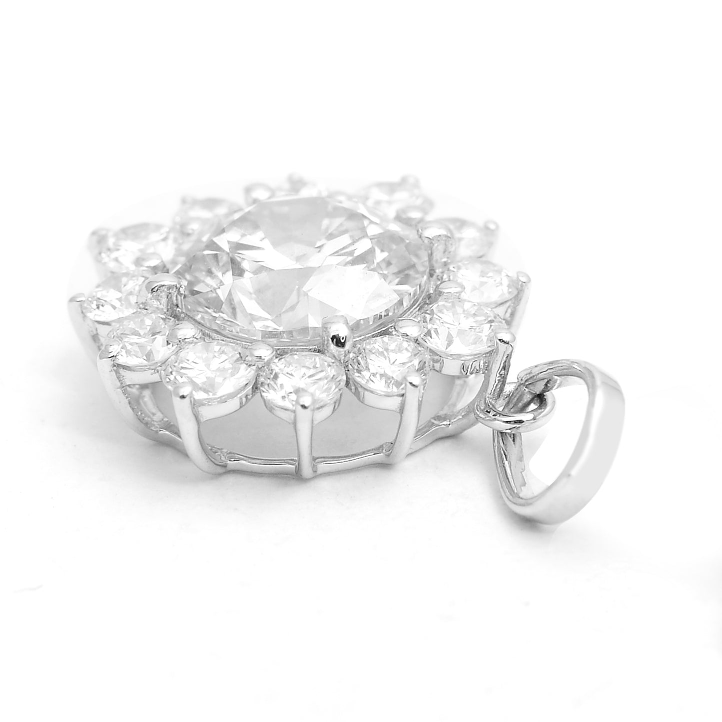 2.21 Carats Lab Grown Diamond 14K Gold Pendant