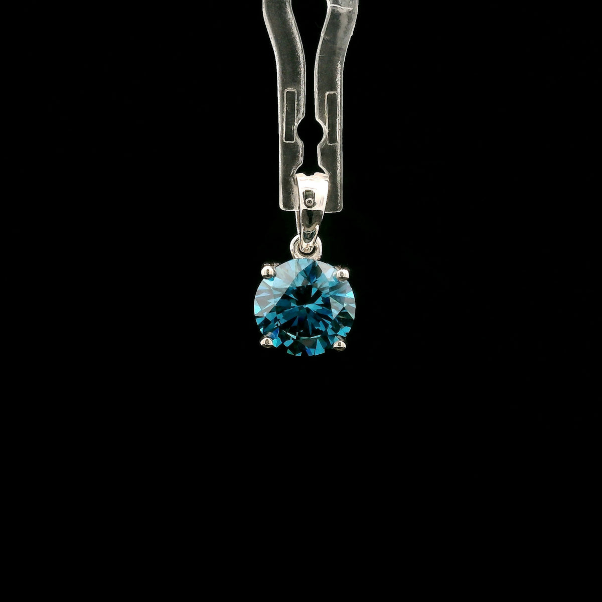1.72 Carats Blue Lab Grown Diamond 14K Gold Pendant