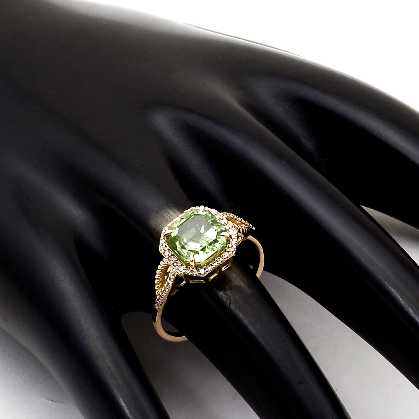 2.57 Ct Octagon Natural Eridot 14K Gold Ring