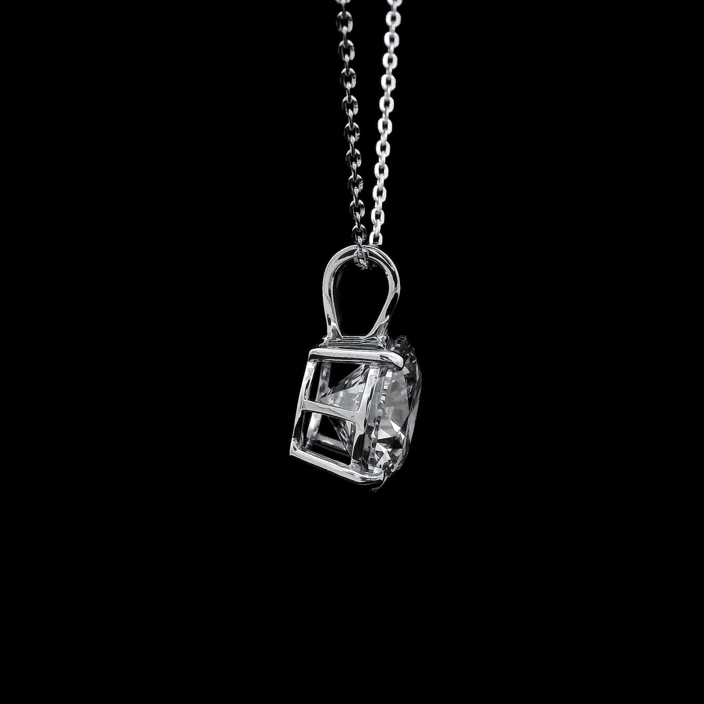 3.10 Carats Lab Grown Diamond 14K Gold Pendant