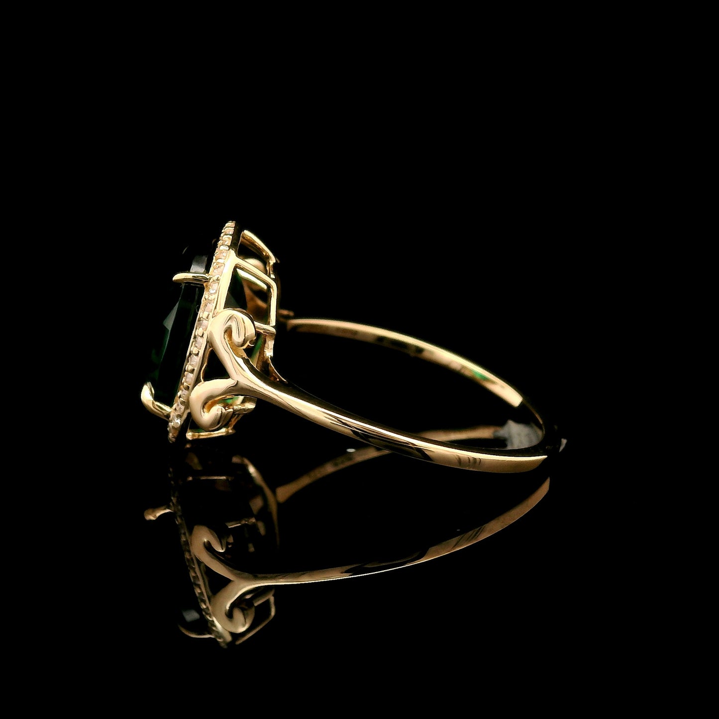 3.21 Ct Oval Mixed Cut Lab Grown Emerald 14K Gold Ring
