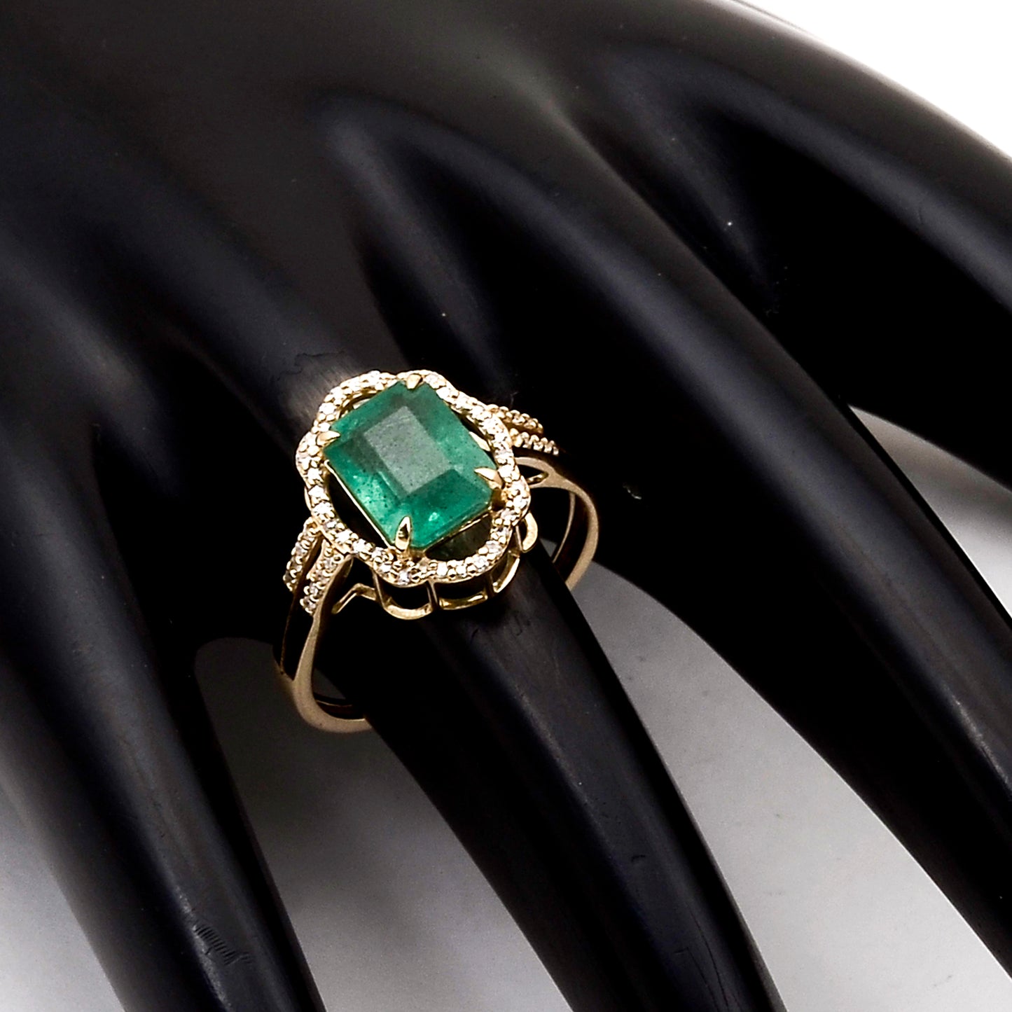 2.38 Ct Octagon Natural Emerald 14K Gold Ring