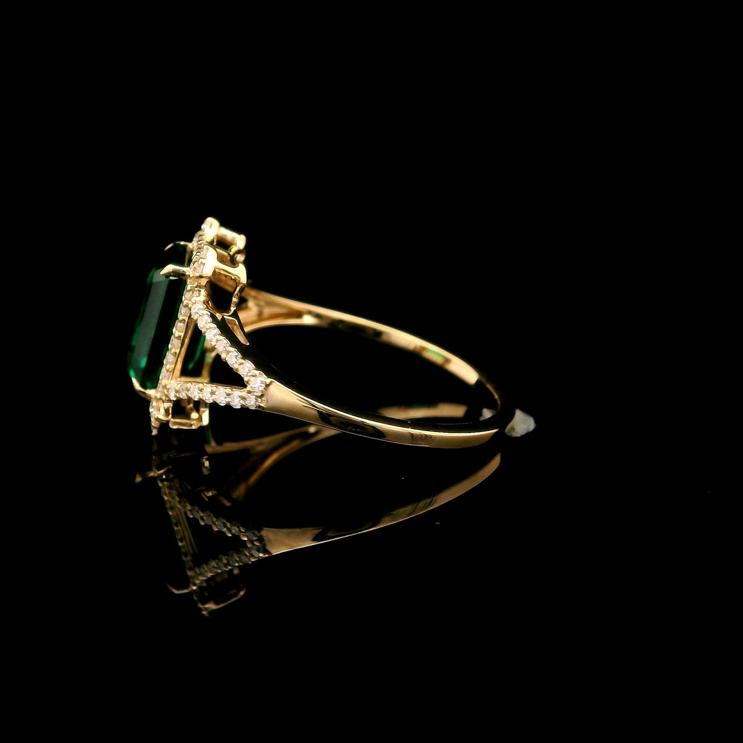 2.00 Ct Emerald Cut Lab Grown Emerald 14K Gold Ring